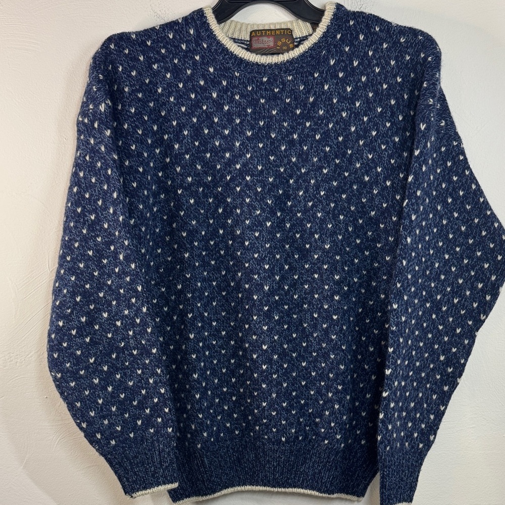 Authentic Issue 90 Navy Blue Men's 85% Wool Sweater Heart Design Preppy Resort